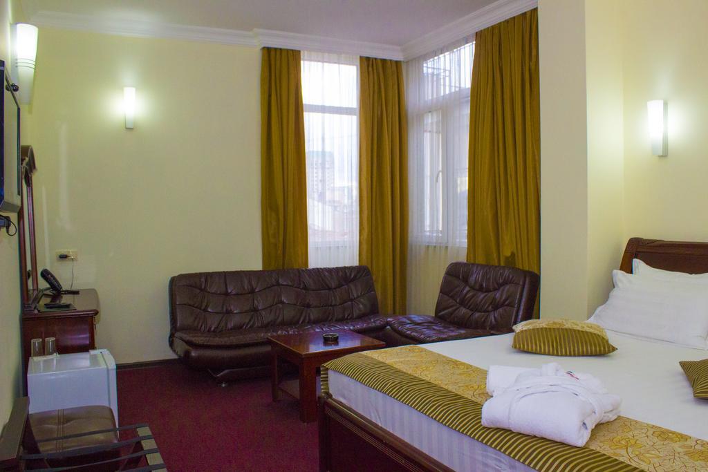 Hotel Vanilla バトゥーミ 部屋 写真