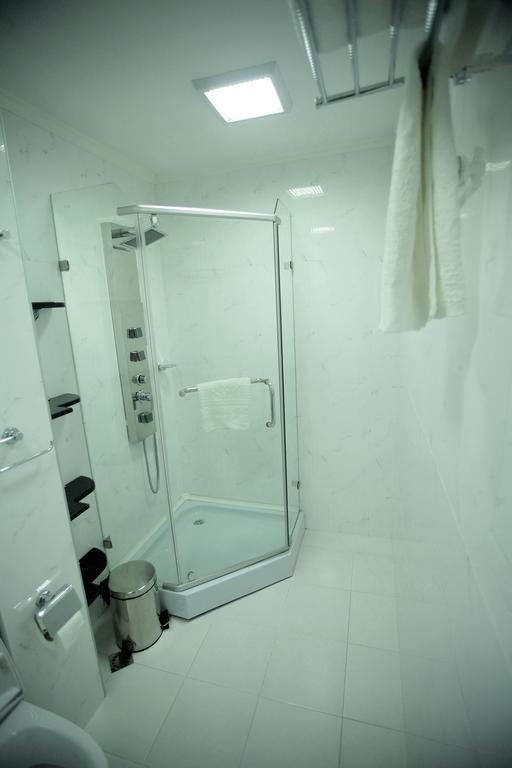 Hotel Vanilla バトゥーミ エクステリア 写真